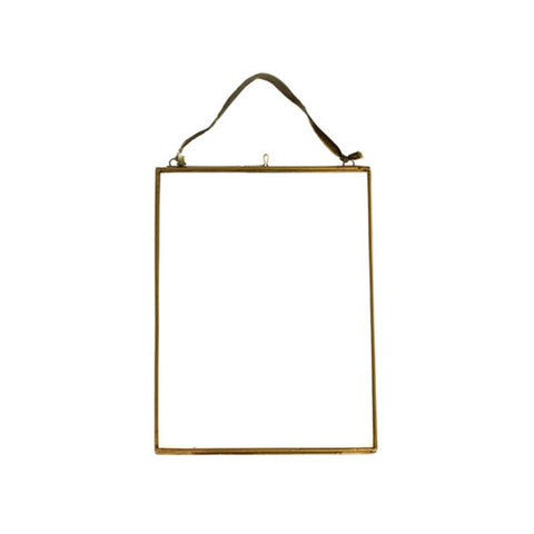 Hanging Brass Frame Portrait 15 x 20 cm