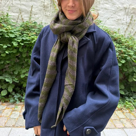 Nordic Stripe Triangle Scarf Khaki Coffee
