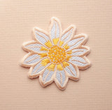 Patch Iron On Embroidered Daisy