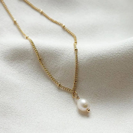 Fresh Water Pearl Necklace Gold