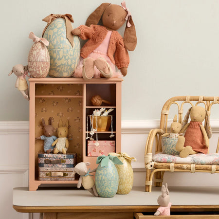 Easter Egg With Lamb Powder