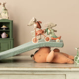 Tricycle Mouse Big Sister Green