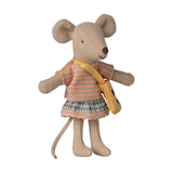 Little Sister Mouse With Bag