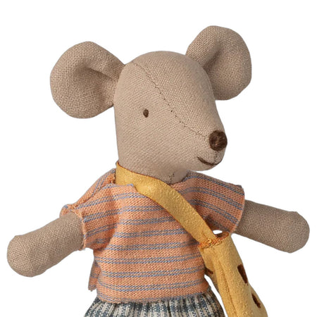 Little Sister Mouse With Bag