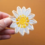 Patch Iron On Embroidered Daisy