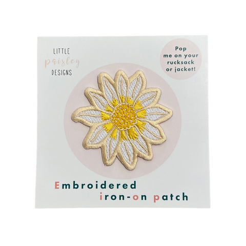 Patch Iron On Embroidered Daisy